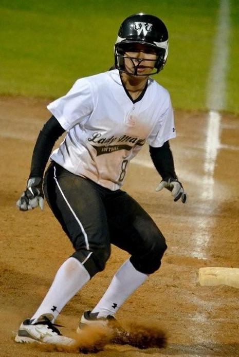 ari ruiz vs kennedy softball 2013.jpg